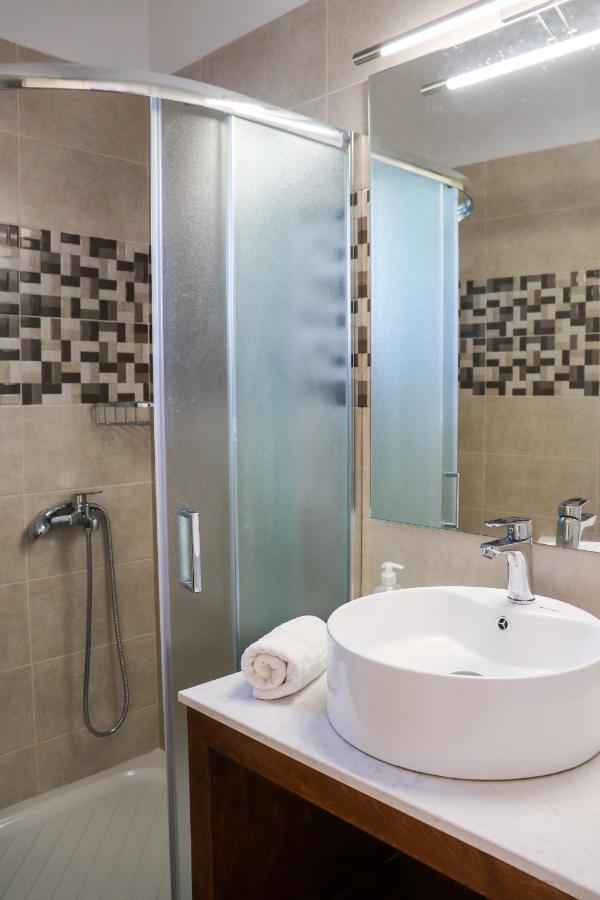 Sirines Apartments Palekastro Luaran gambar