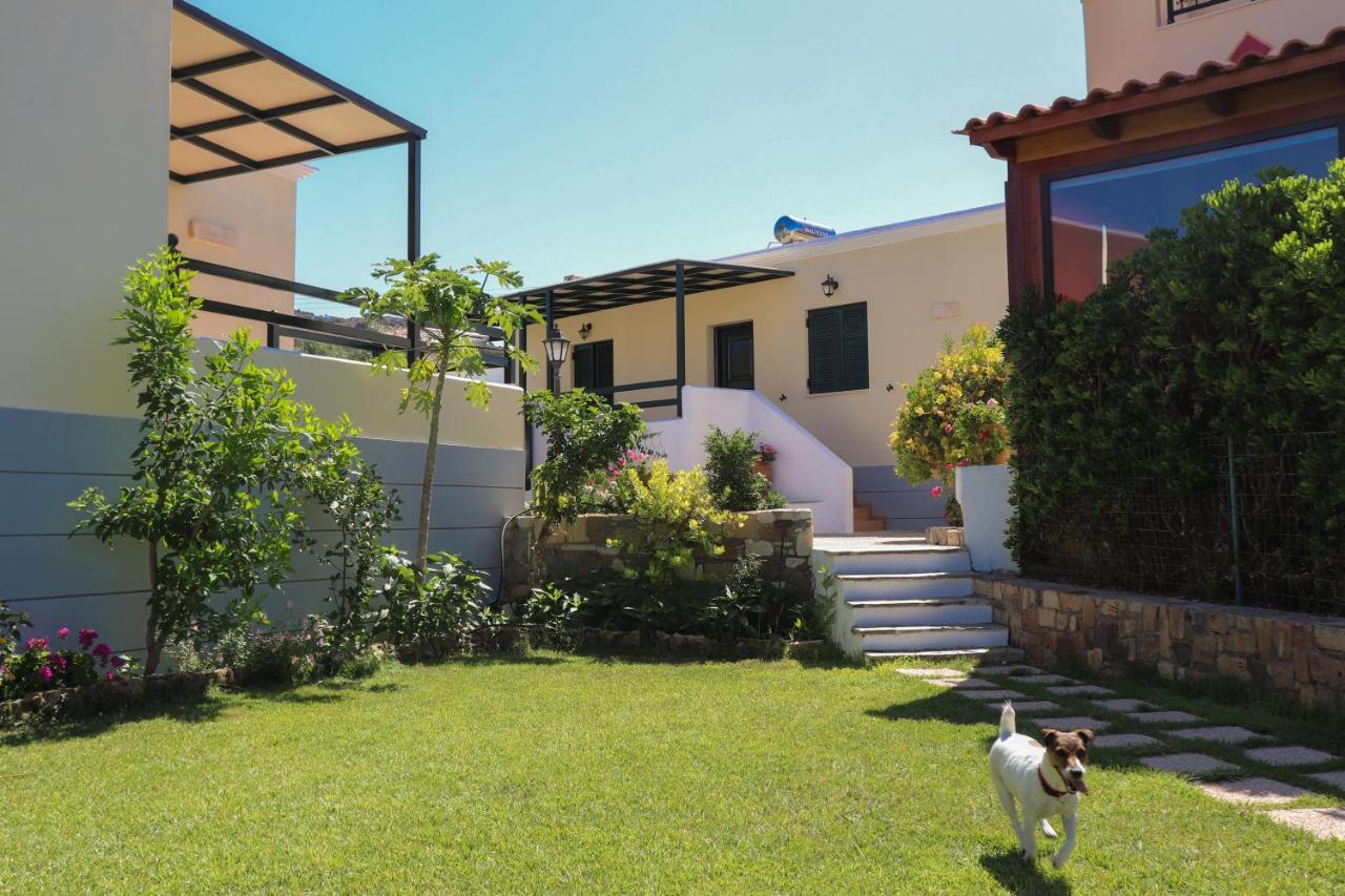 Sirines Apartments Palekastro Luaran gambar